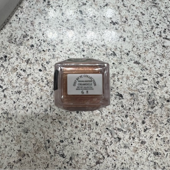 YC Collection Authentic Glazed Liquid Highlighter Creamsicle Color Size 5ml NWT - Picture 5 of 5